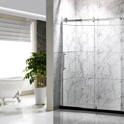 Współczesna łazienka z prysznicem